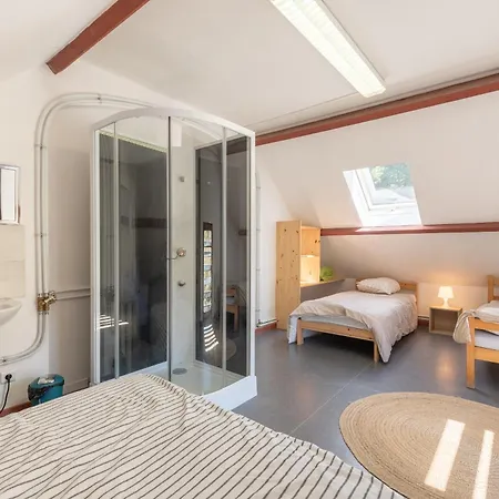Vakantiehuis Confortable 14 Voyageurs *